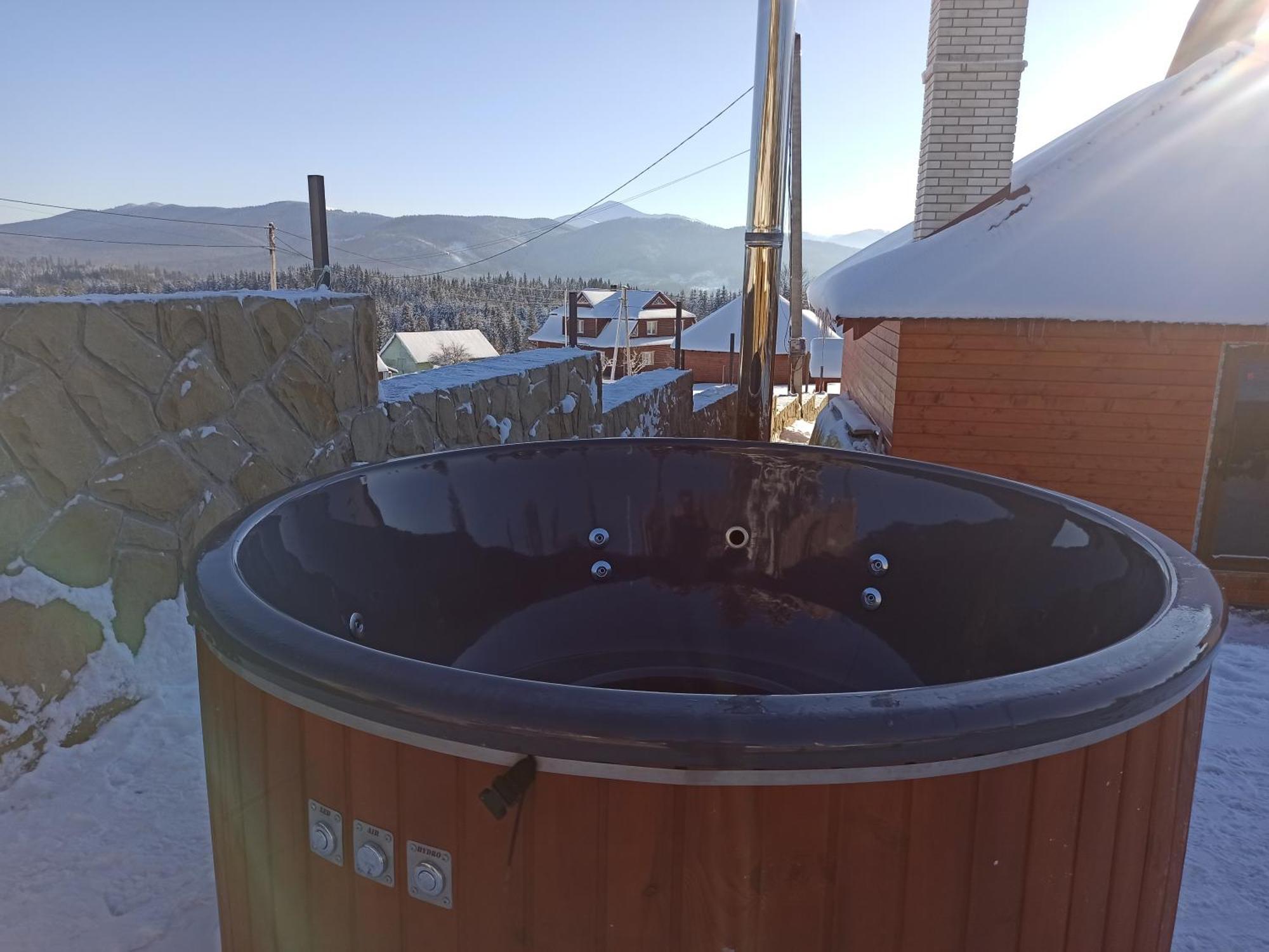 У Павла Hotell Jablunytsja Exteriör bild